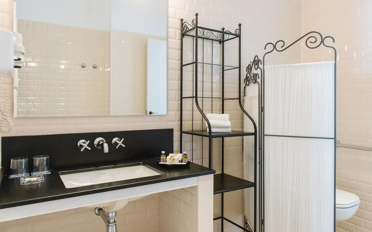 Hotel Playa Sol Cadaques